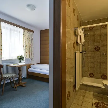 Forsterhaus 3*